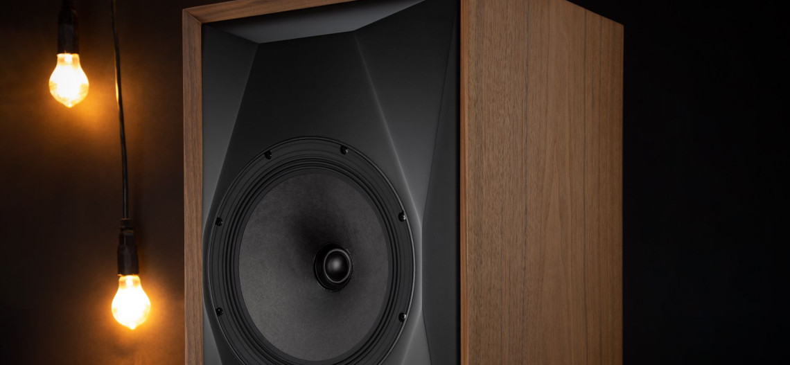 Kolumny podstawkowe MoFi SourcePoint 10 w wersji Master Edition