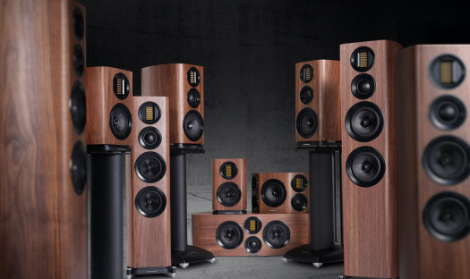 Kolumny Wharfedale Evo 4 w salonie Q21