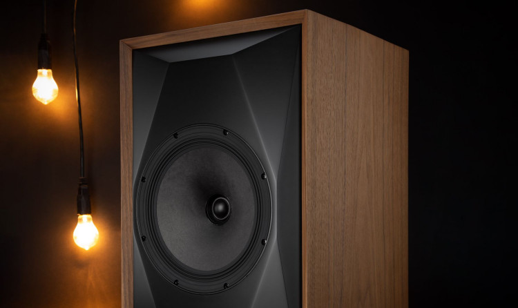 Kolumny podstawkowe MoFi SourcePoint 10 w wersji Master Edition