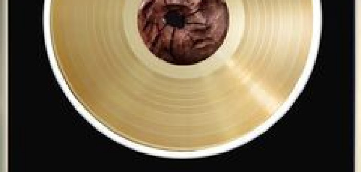 Hunter odbiera Złotą Płytę i pracuje nad nowym krążkiem