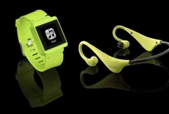 Zegarek SportWatch ze słuchawkami Bluetooth