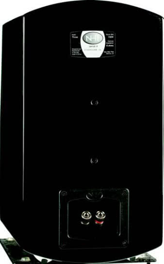 Bas-refleksu ani widu, a słychu, ani z przodu,
ani z tyłu - <b>Classic Three </b>to zamknięty
rarytas w tłumie konstrukcji
z otworem.