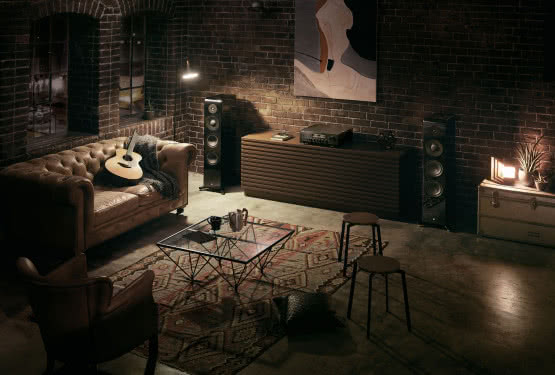 Nowości Yamahy: sieciowy amplituner stereo R-N2000A i kolumny głośnikowe NS-2000A