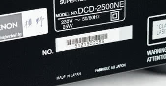 Odtwarzacz CD: Obydwa
urządzenia
wykonano
w Japonii.