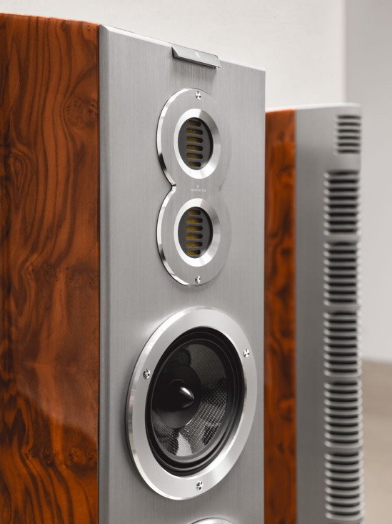 Audiovector R 10 ARRETÉ