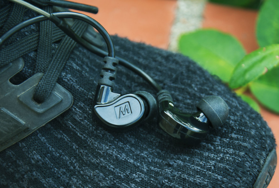 Słuchawki MEE audio M6 Sport teraz z wejściem USB C