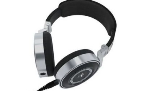 AKG Tiësto K267