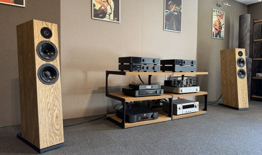 Audiolab serii 9000 i Pylon Audio Diamond Mk2 w salonie Q21. Jak sprawdza się to połączenie?