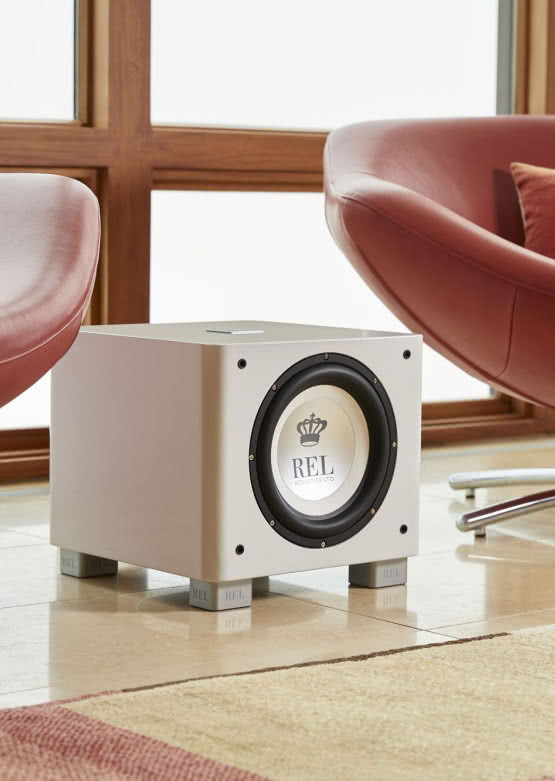 REL powraca z nową serią subwooferów: T/x