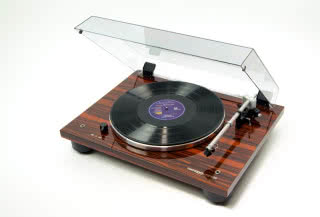 Thorens TD 206 w nowych wersjach wykończeniowych