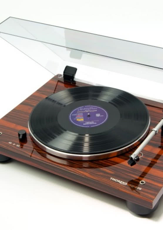 Thorens TD 206 w nowych wersjach wykończeniowych