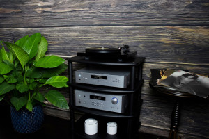 Trzy wzmacniacze Rotel w wersji MkII