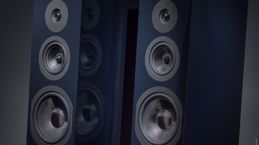 Nowa kolumna podłogowa w serii Davis Acoustics Courbet - N°8