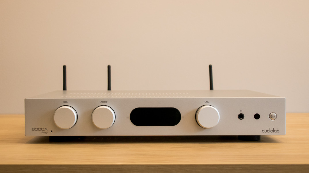 Premierowe odsłuchy najnowszego wzmacniacza sieciowego Audiolab 6000A Play w salonie Q21