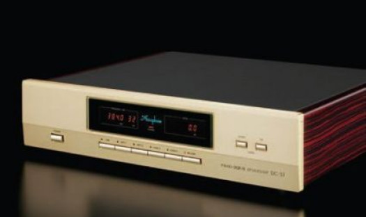 Accuphase DC-37 i E-470