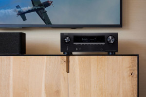 Denon przedstawia nową linię urządzeń kina domowego 8K 