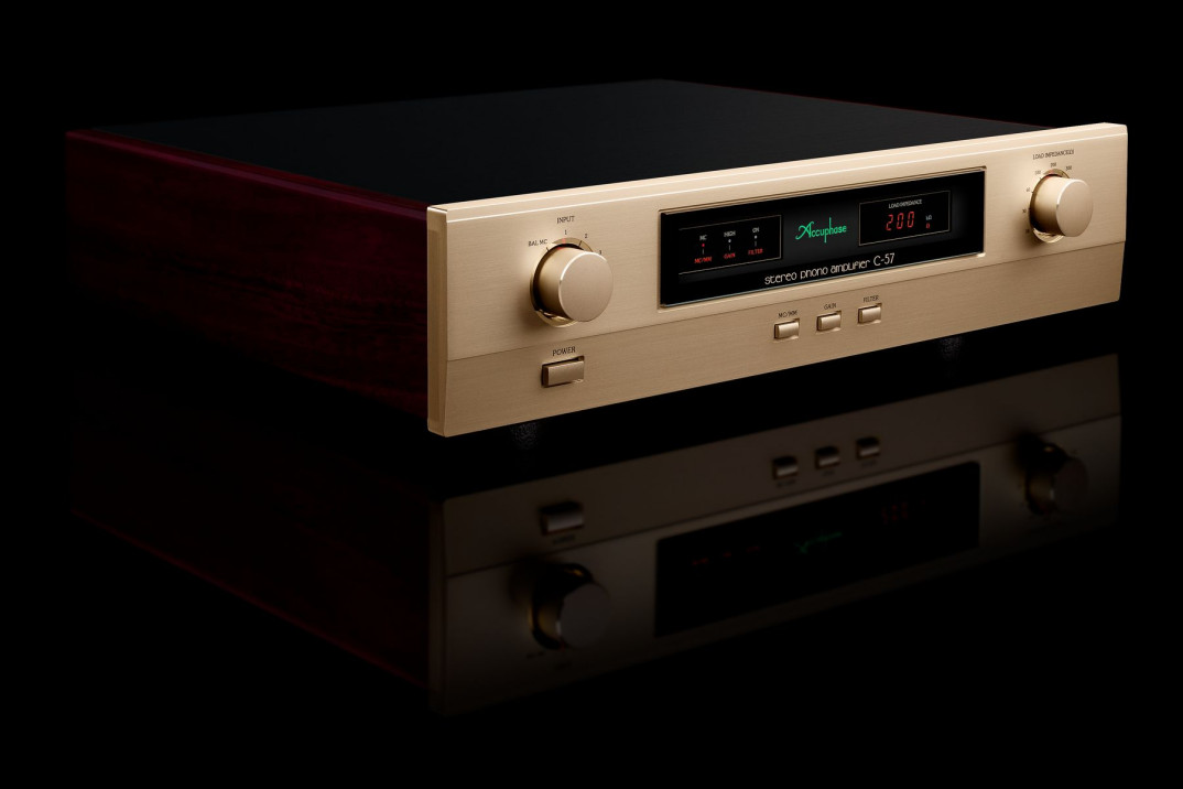 Accuphase C-57 - nowy referencyjny przedwzmacniacz gramofonowy