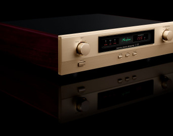 Accuphase C-57 - nowy referencyjny przedwzmacniacz gramofonowy