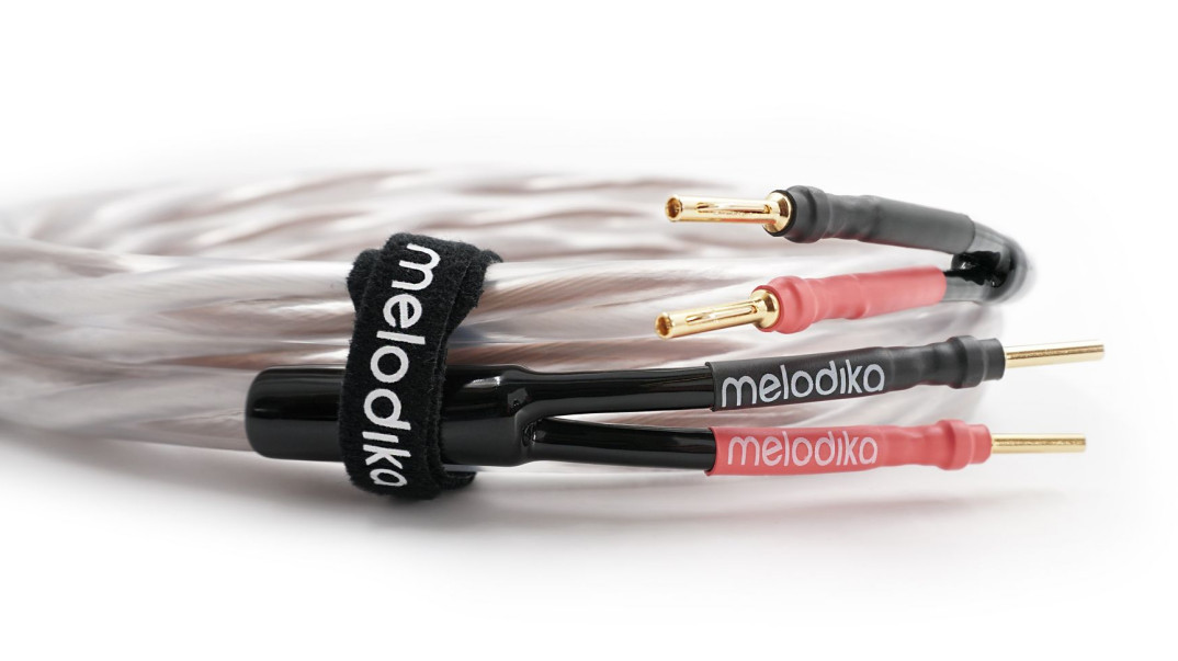 Technologia Solid Grip teraz w kablach serii Brown Sugar i Sky Blue zakończonych wtykami bananowymi