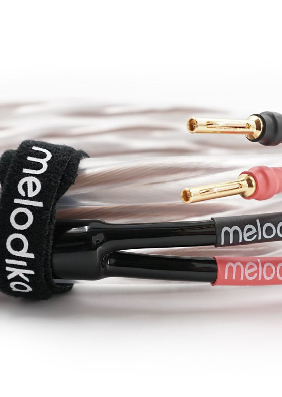 Technologia Solid Grip teraz w kablach serii Brown Sugar i Sky Blue zakończonych wtykami bananowymi