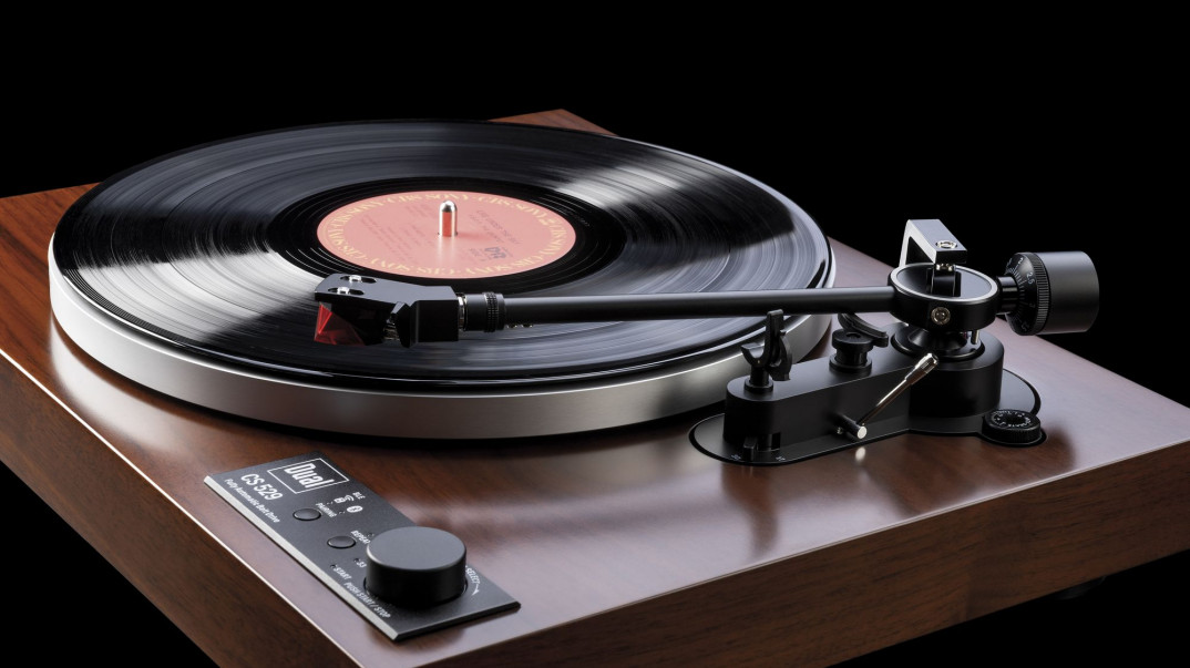 Zobacz pierwszy na świecie gramofon sterowany z telefonu