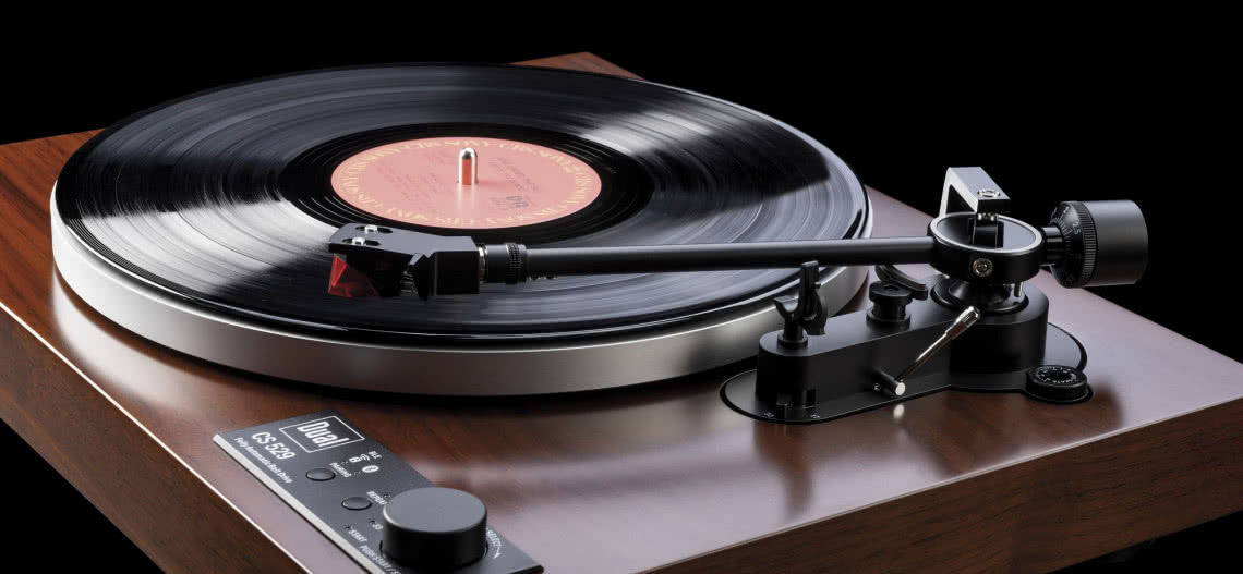 Zobacz pierwszy na świecie gramofon sterowany z telefonu