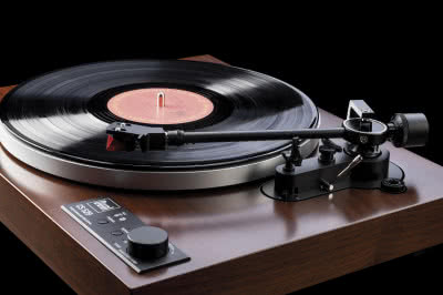 Zobacz pierwszy na świecie gramofon sterowany z telefonu