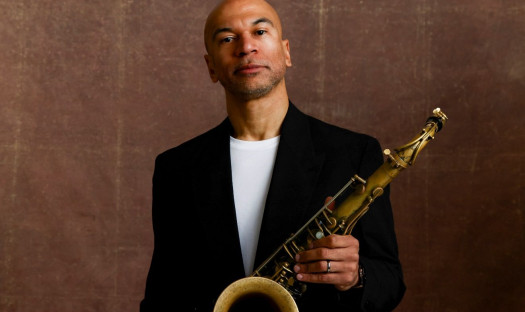 Walter Smith III kontynuuje projekt "TWIO". Na nowej płycie jazzowe klasyki