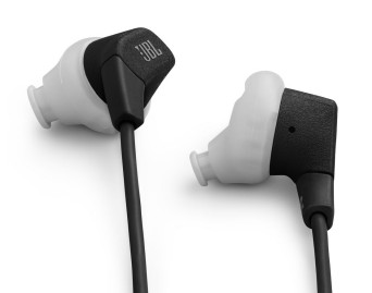 JBL Endurance Run 3 USB-C - odporność klasy IP65 i brzmienie JBL Pure Bass