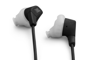 JBL Endurance Run 3 USB-C - odporność klasy IP65 i brzmienie JBL Pure Bass