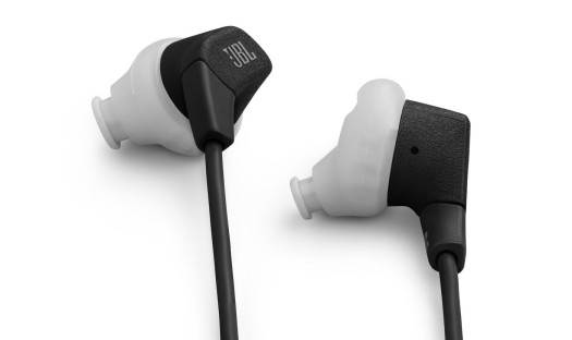 JBL Endurance Run 3 USB-C - odporność klasy IP65 i brzmienie JBL Pure Bass