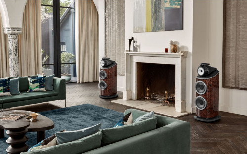 Kolumny Bowers & Wilkins 801 D4 i 805 D4 w wersji Signature