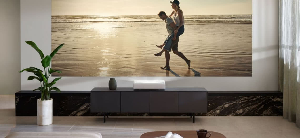 Debiuty Samsunga na polskim rynku: projektor The Premiere, telewizory The Terrace i The Frame