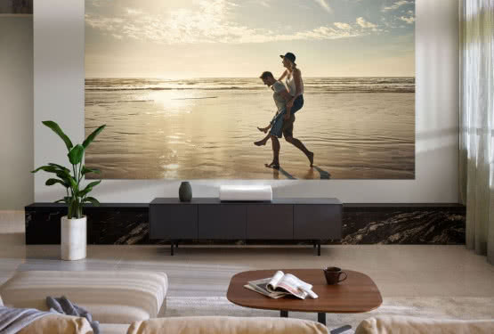 Debiuty Samsunga na polskim rynku: projektor The Premiere, telewizory The Terrace i The Frame