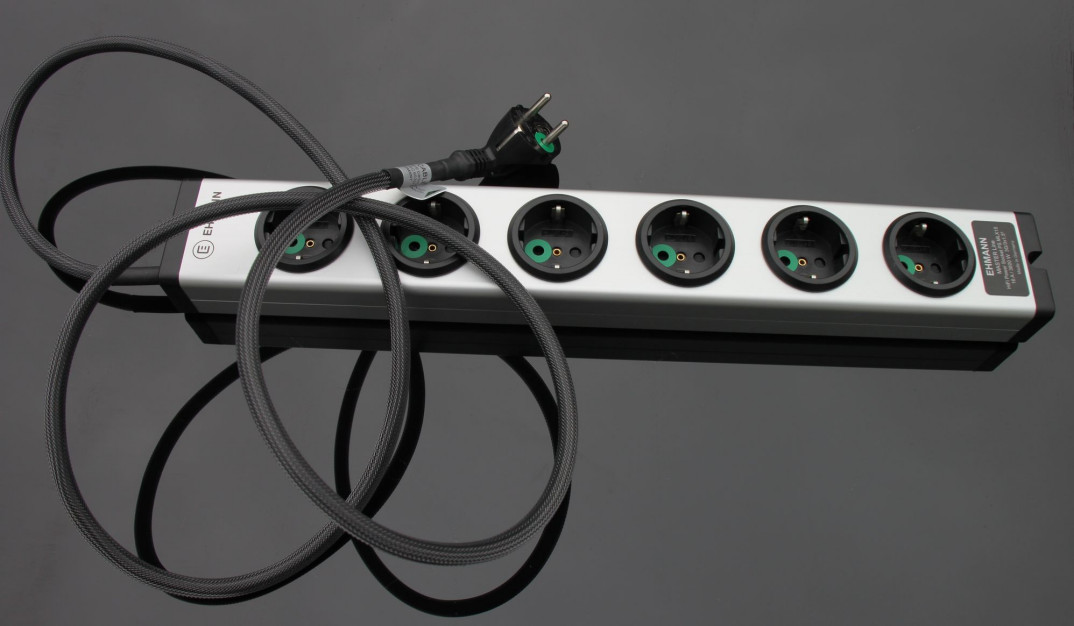 Listwa zasilająca EHMANN MasterLine ML-X15 Carbon, 16 A/3600 W