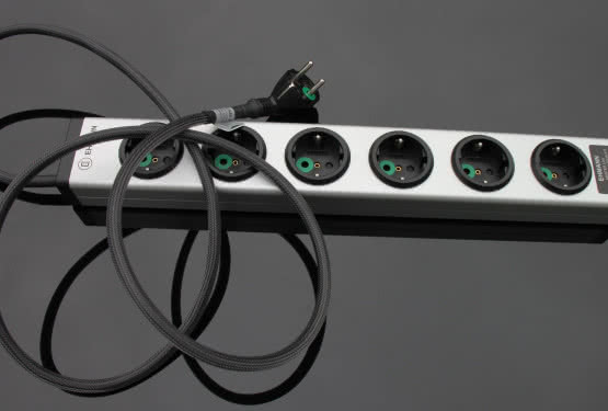 Listwa zasilająca EHMANN MasterLine ML-X15 Carbon, 16 A/3600 W