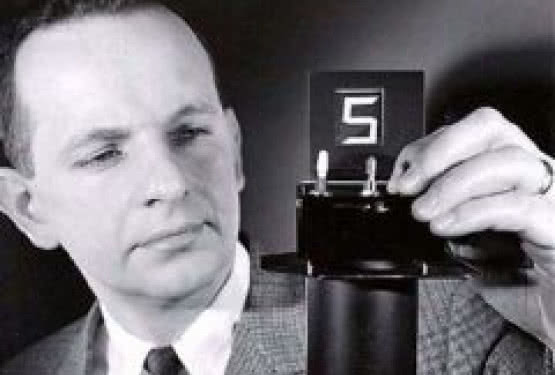 Zmarł George H. Heilmeier, twórca pierwszego wyświetlacza LCD