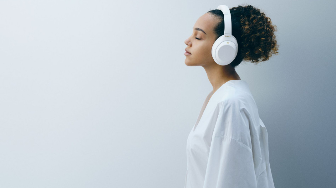 Słuchawki Sony WH-1000XM4 w limitowanej wersji Silent White