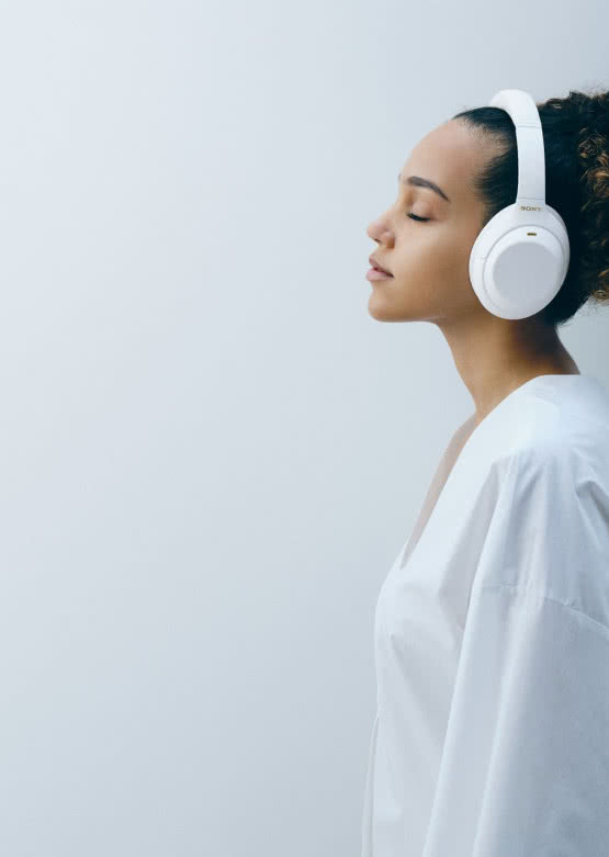 Słuchawki Sony WH-1000XM4 w limitowanej wersji Silent White