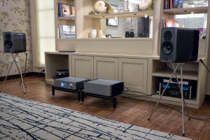 Q-Acoustics Concept 300 - pokaz w londyńskim Soho