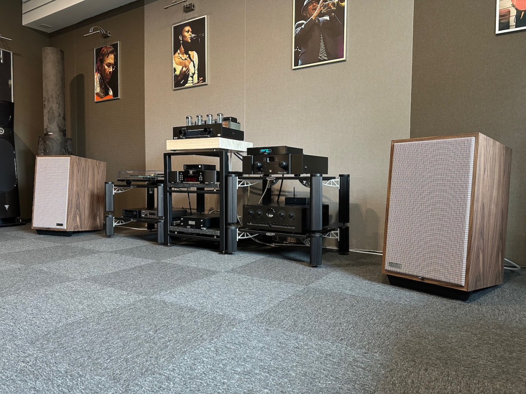 Odsłuchy najnowszych kolumn Pylon Audio Jade 20 w salonie Q21