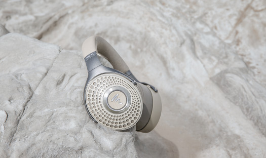 Focal prezentuje swoje nowe ulepszone słuchawki Bathys - Diune