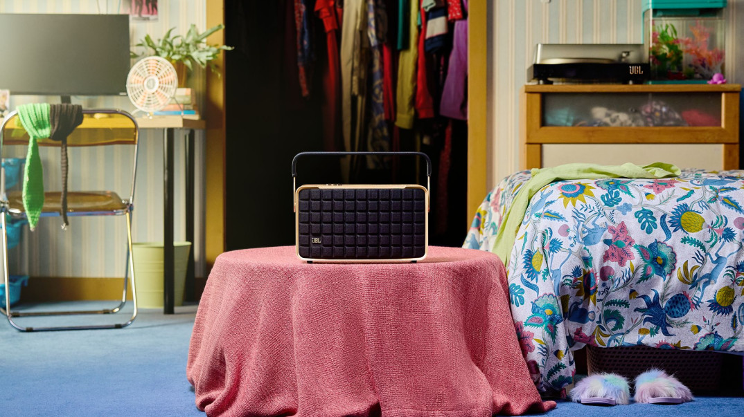 Głośnik JBL Authentics 300 - przenośny retro głośnik z nowoczesnymi funkcjami