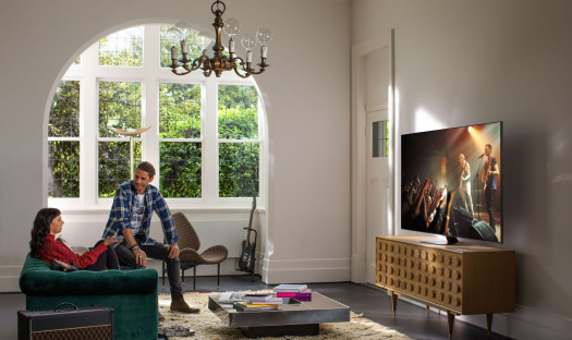 Duet Samsunga przenoszący do centrum akcji - telewizor QLED Q80T i soundbar Q60T