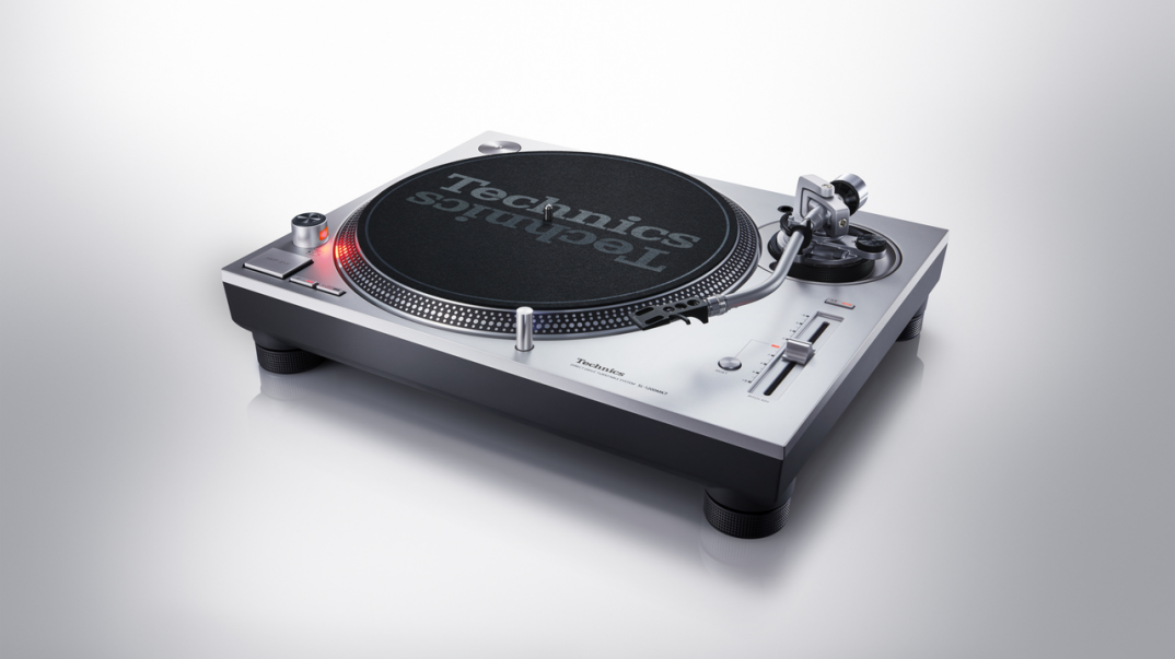 Nowe gramofony Technics: SL-1200MK7 i SL-100C