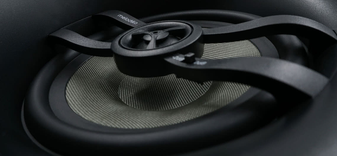 Melodika prezentuje BLI6A - głośnik sufitowy z serii Back in Black