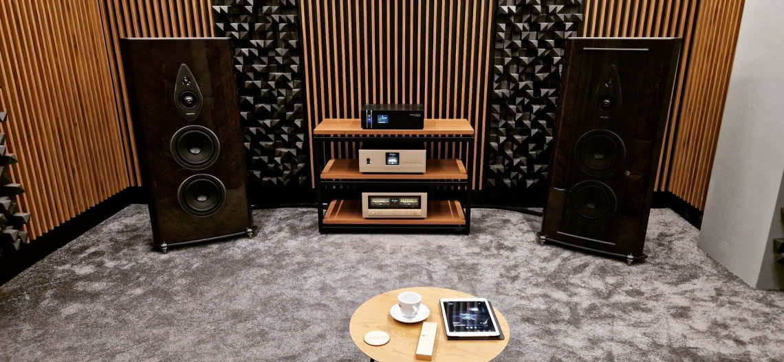 Prezentacje kolumn podłogowych Sonus faber Stradivari G2 w salonie audioplaza.pl we Wrocławiu
