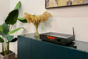 Wzmacniacz hybrydowy Taga Harmony HTA-600B. Kolejna nowość w portfolio marki