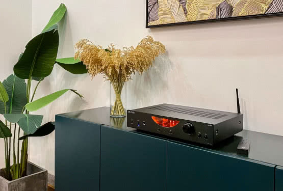 Wzmacniacz hybrydowy Taga Harmony HTA-600B. Kolejna nowość w portfolio marki