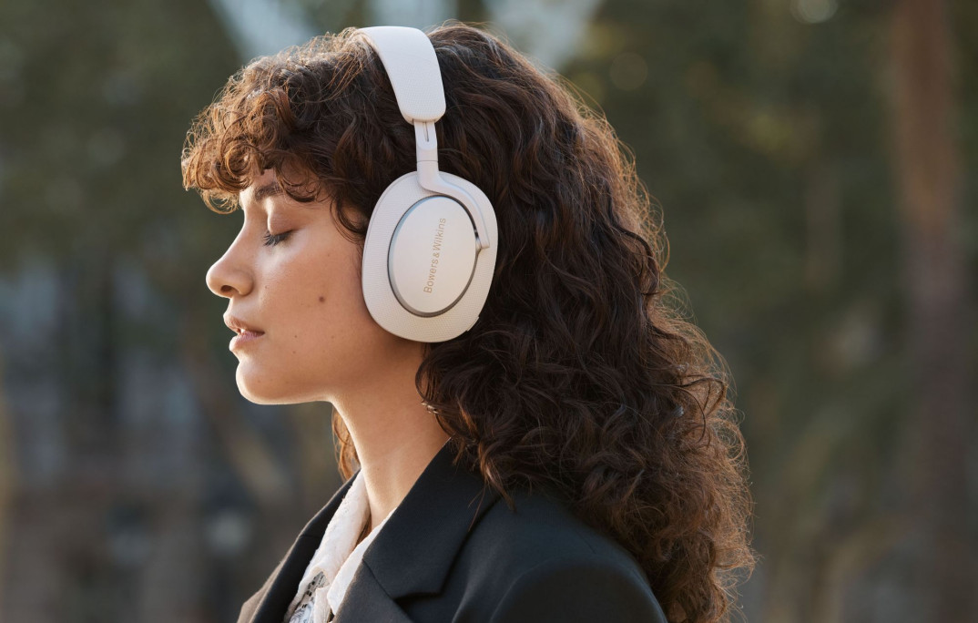 Bowers &amp; Wilkins ulepszył słuchawki Px7 S2e. Premiera